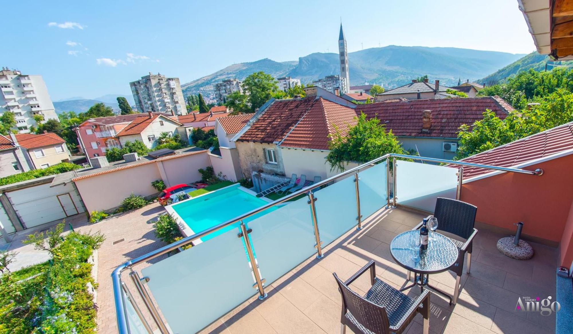 Apartments Enigma - With Private Parking Mostar Buitenkant foto