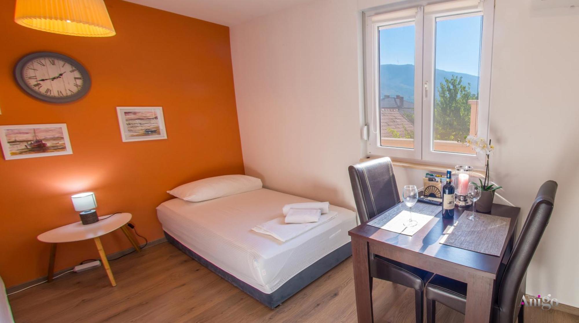 Apartments Enigma - With Private Parking Mostar Buitenkant foto