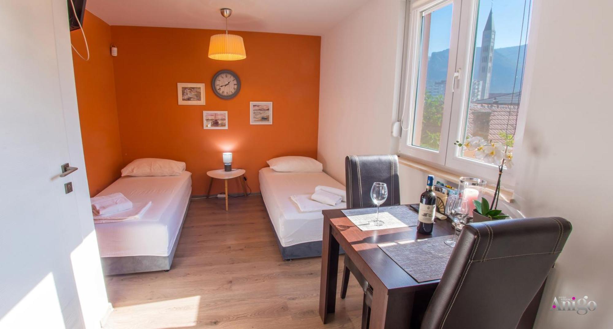 Apartments Enigma - With Private Parking Mostar Buitenkant foto